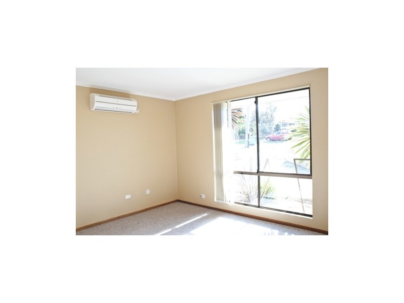 27 Sherwood Drive, Mckail WA 6330