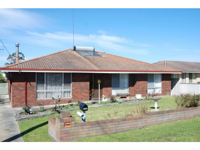 15 Sherwood Drive, Mckail WA 6330