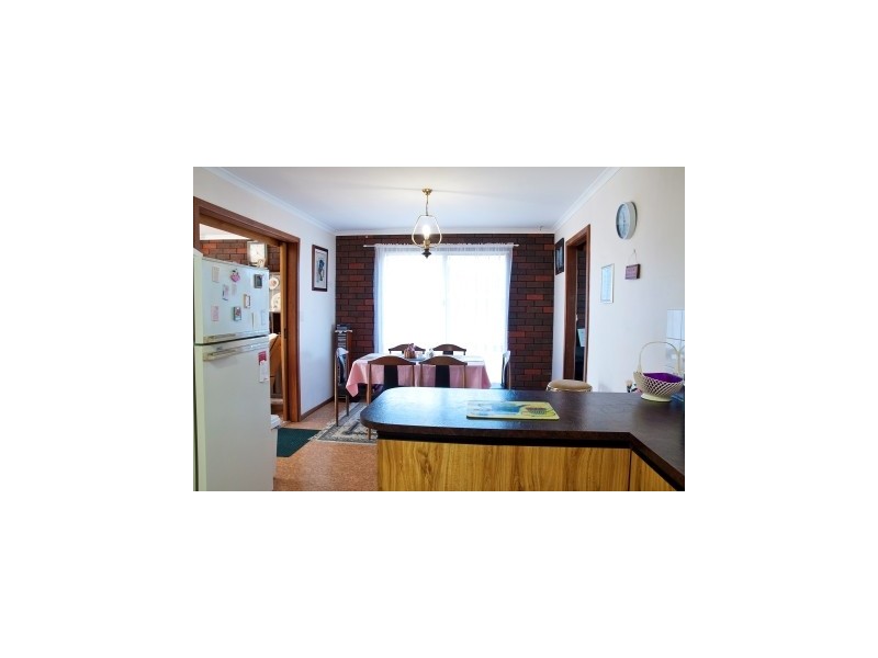 15 Sherwood Drive, Mckail WA 6330