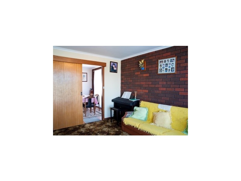 15 Sherwood Drive, Mckail WA 6330