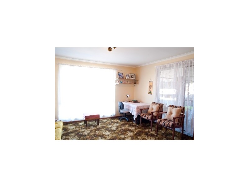 15 Sherwood Drive, Mckail WA 6330