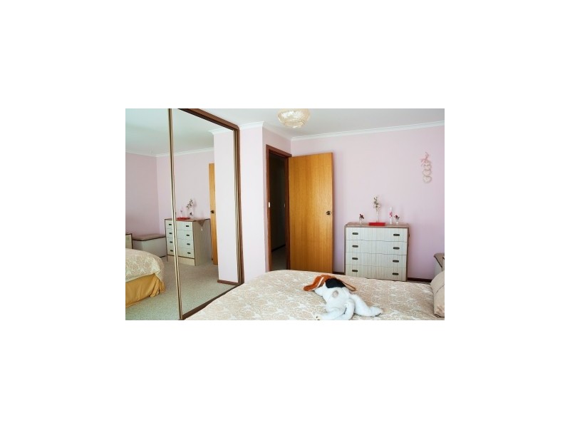 15 Sherwood Drive, Mckail WA 6330