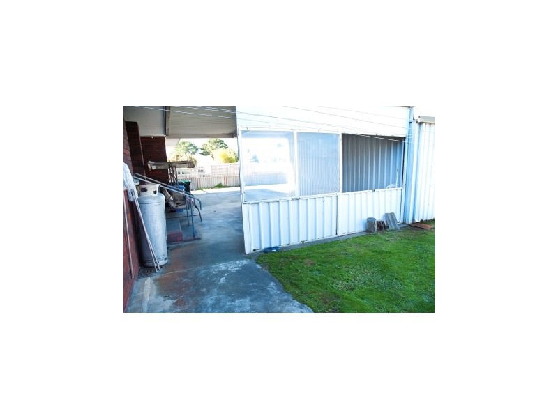 15 Sherwood Drive, Mckail WA 6330