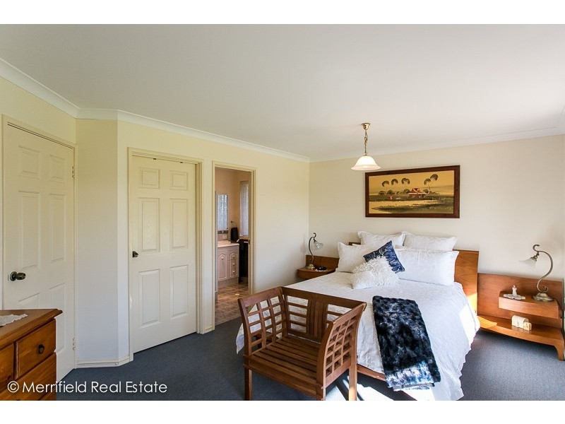 14 Parmelia Way, Mckail WA 6330