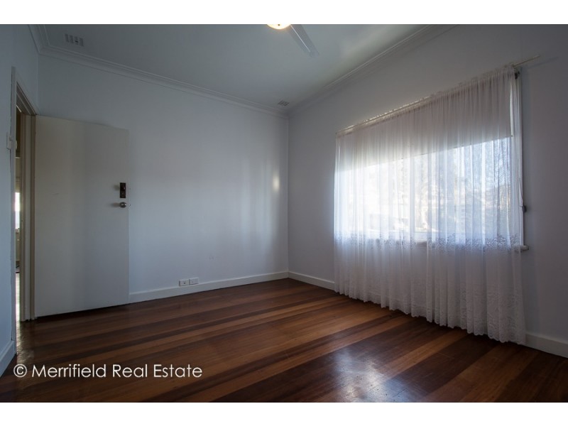 16 Wellington Street, Mount Melville WA 6330