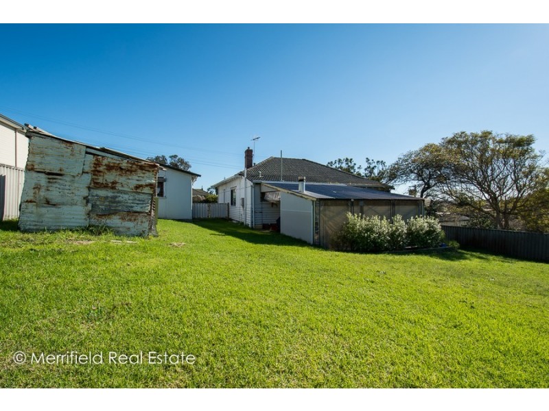 16 Wellington Street, Mount Melville WA 6330