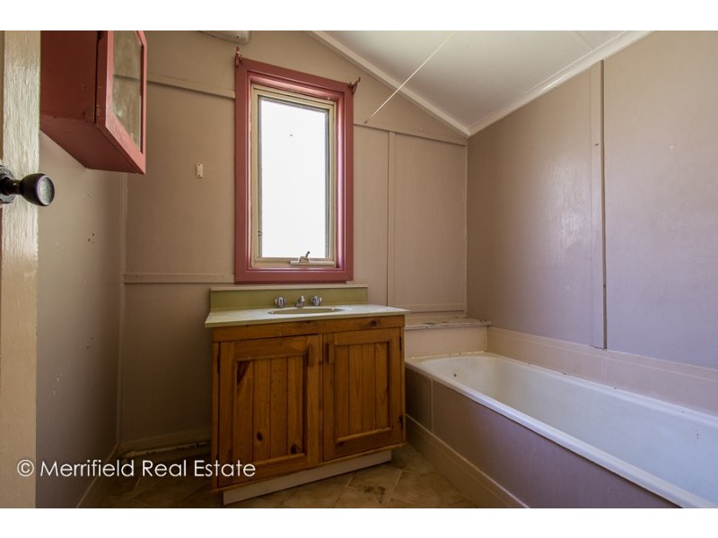 9 Suffolk Street, Mount Clarence WA 6330