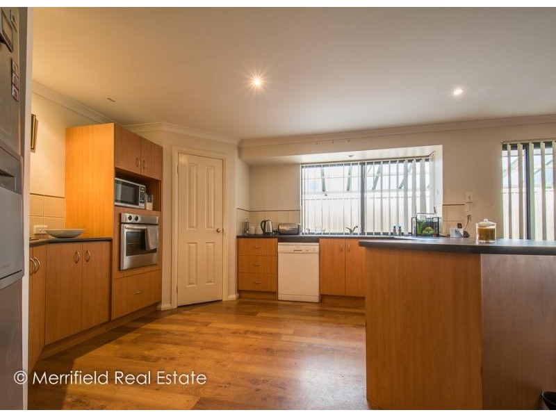 6 Pyrus Gardens, Yakamia WA 6330