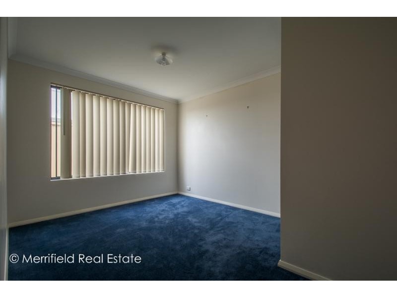 6 Pyrus Gardens, Yakamia WA 6330
