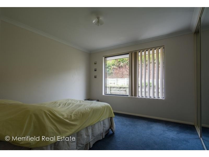 6 Pyrus Gardens, Yakamia WA 6330