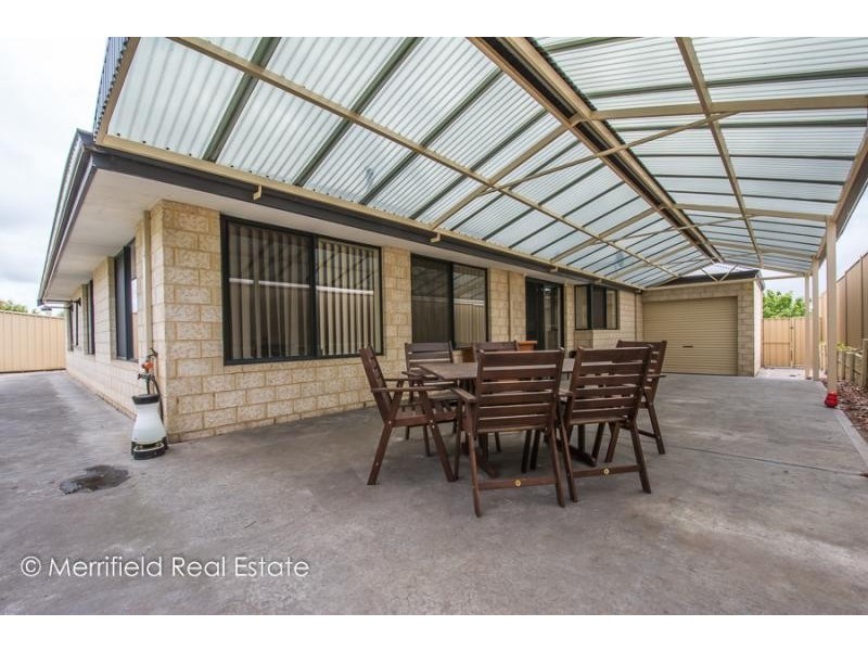 6 Pyrus Gardens, Yakamia WA 6330