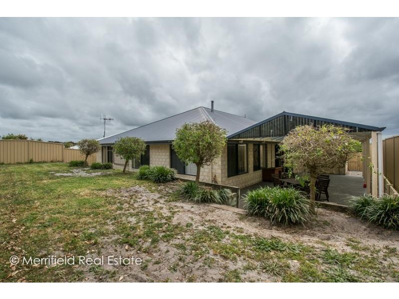 6 Pyrus Gardens, Yakamia WA 6330