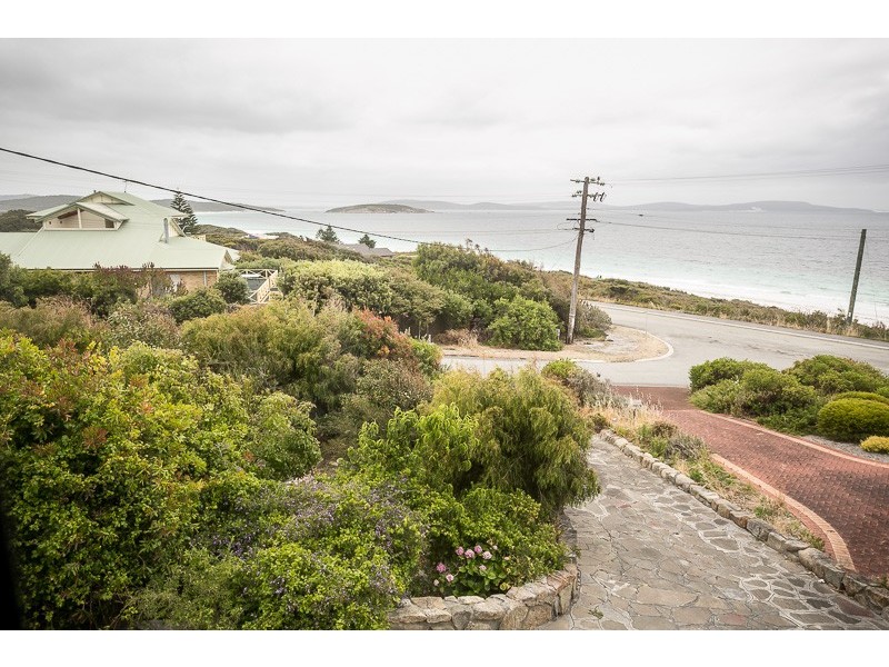 1 Runnymede Street, Goode Beach WA 6330
