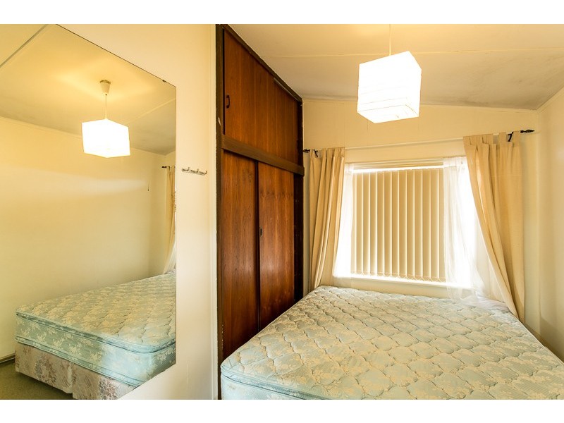 1 Runnymede Street, Goode Beach WA 6330