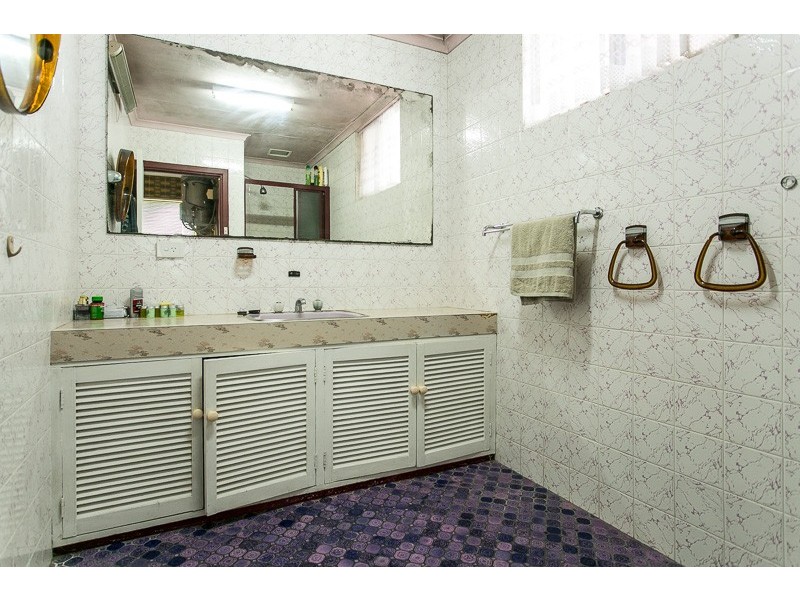 1 Runnymede Street, Goode Beach WA 6330