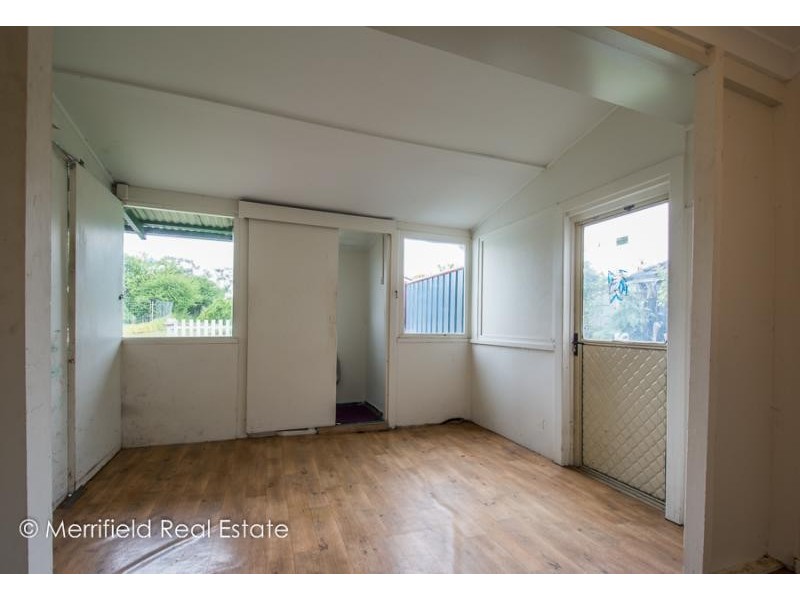 399 Albany Highway, Orana WA 6330