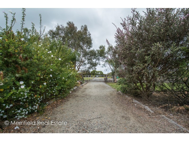 247 Siding Road, Redmond WA 6327