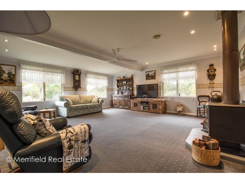 247 Siding Road, Redmond WA 6327