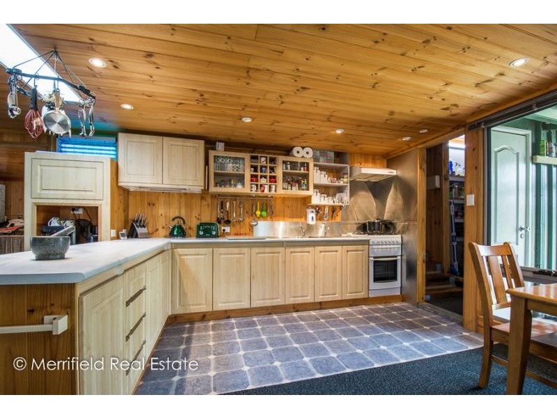 247 Siding Road, Redmond WA 6327