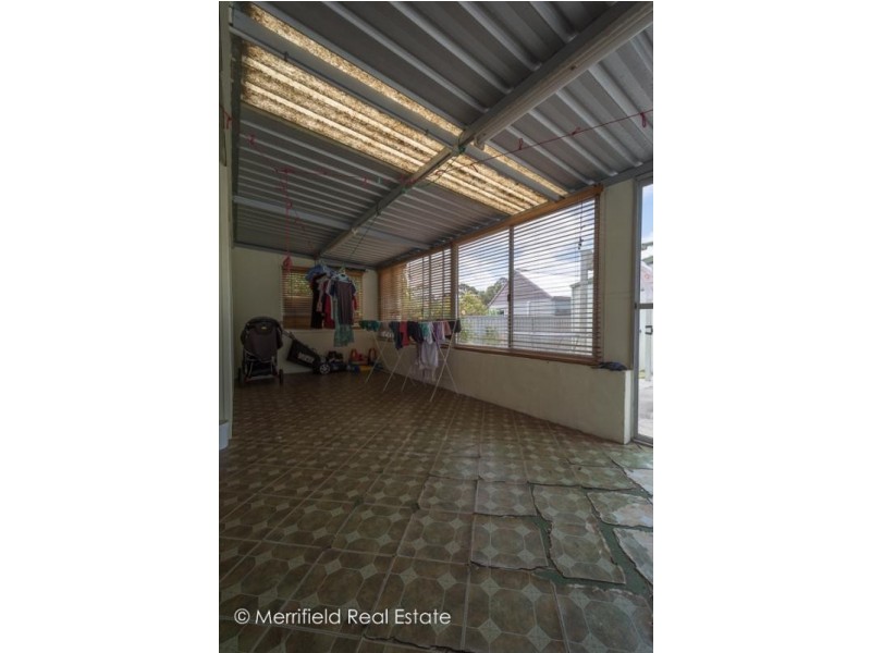 24 Angove Road, Spencer Park WA 6330