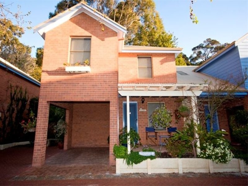 4/21 Adelaide Crescent, Middleton Beach WA 6330