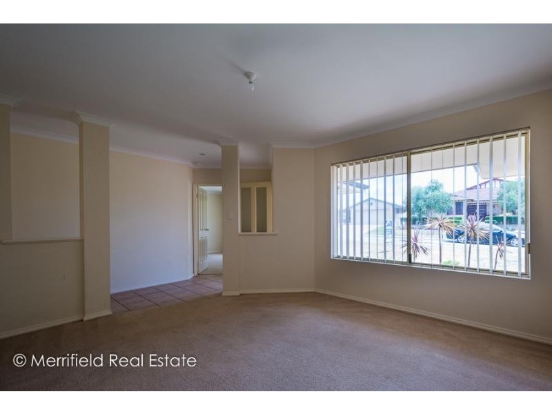 7 Deacon Crescent, Yakamia WA 6330