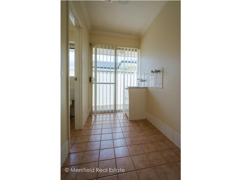 7 Deacon Crescent, Yakamia WA 6330