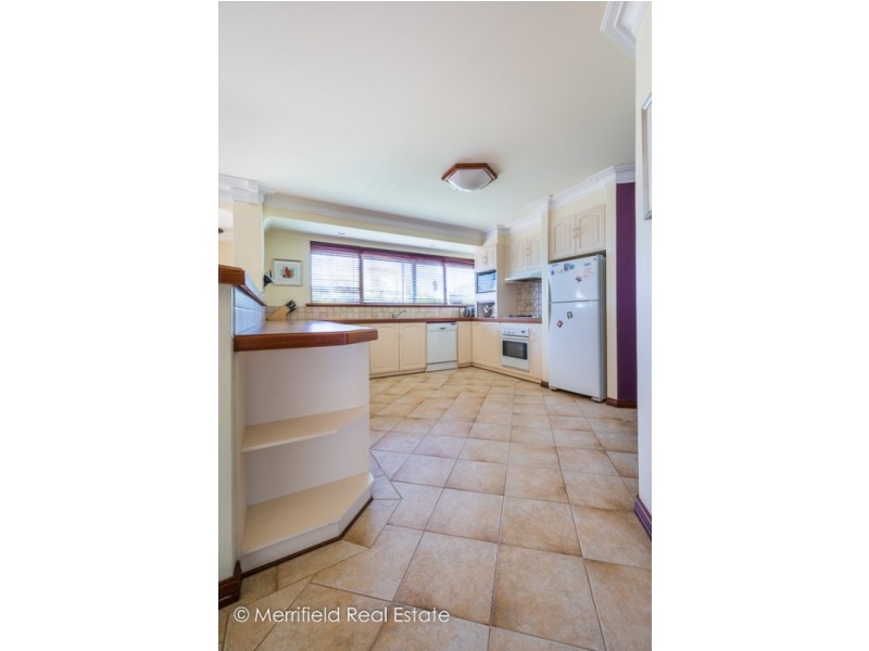 68 Katoomba Street, Orana WA 6330