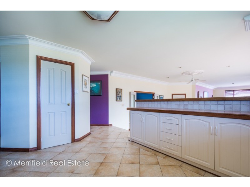 68 Katoomba Street, Orana WA 6330