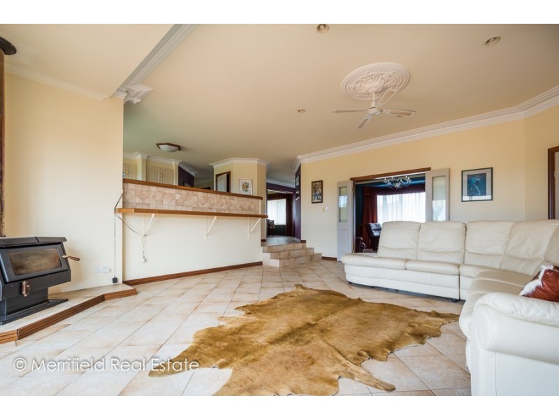 68 Katoomba Street, Orana WA 6330