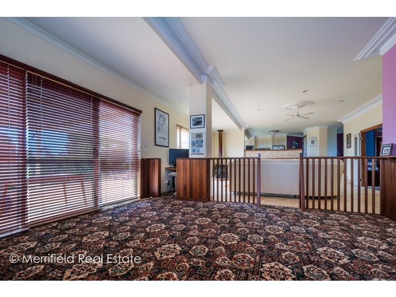 68 Katoomba Street, Orana WA 6330