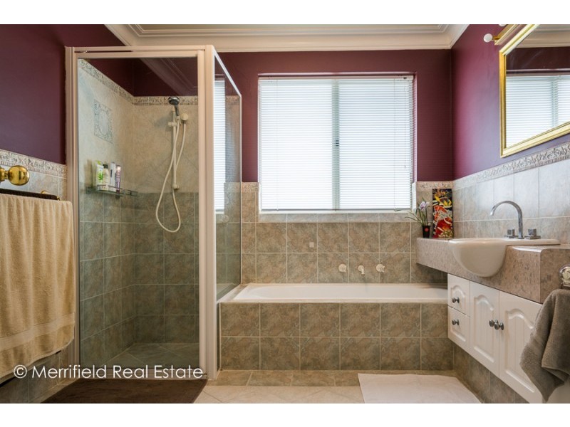 68 Katoomba Street, Orana WA 6330