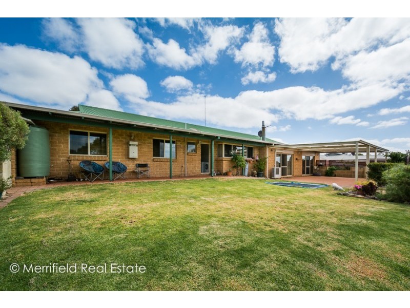 68 Katoomba Street, Orana WA 6330