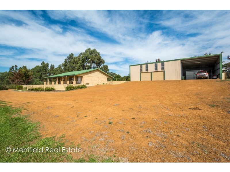 35 Awhina Court, Millbrook WA 6330