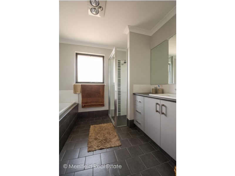 12 Littleheart Place, Mckail WA 6330