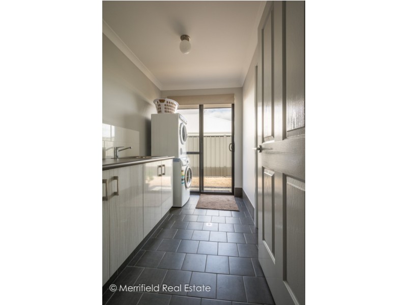 12 Littleheart Place, Mckail WA 6330