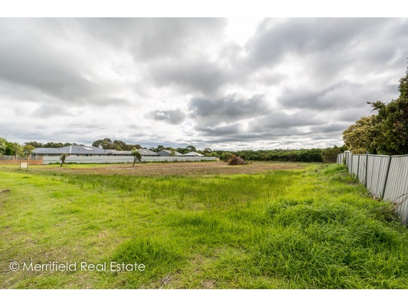 64 Carbine Street, Orana WA 6330