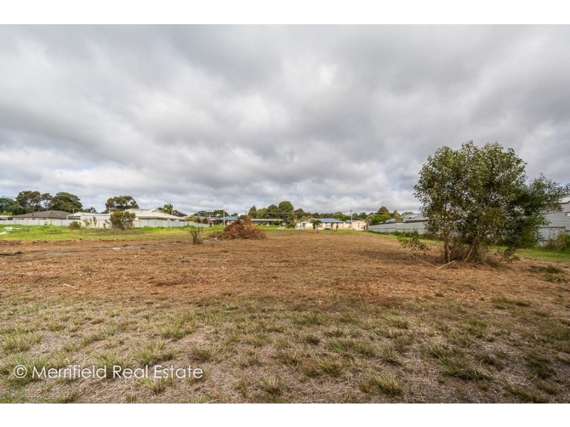 64 Carbine Street, Orana WA 6330