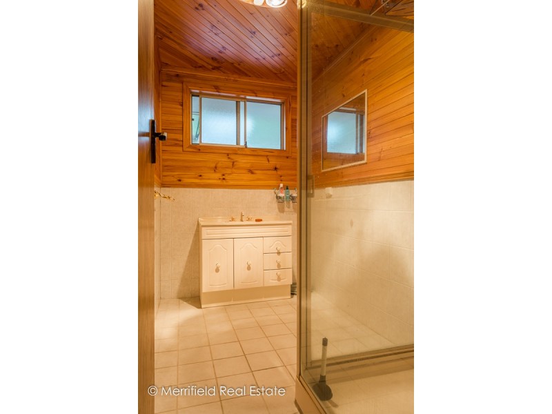 178 Bay View Drive, Little Grove WA 6330