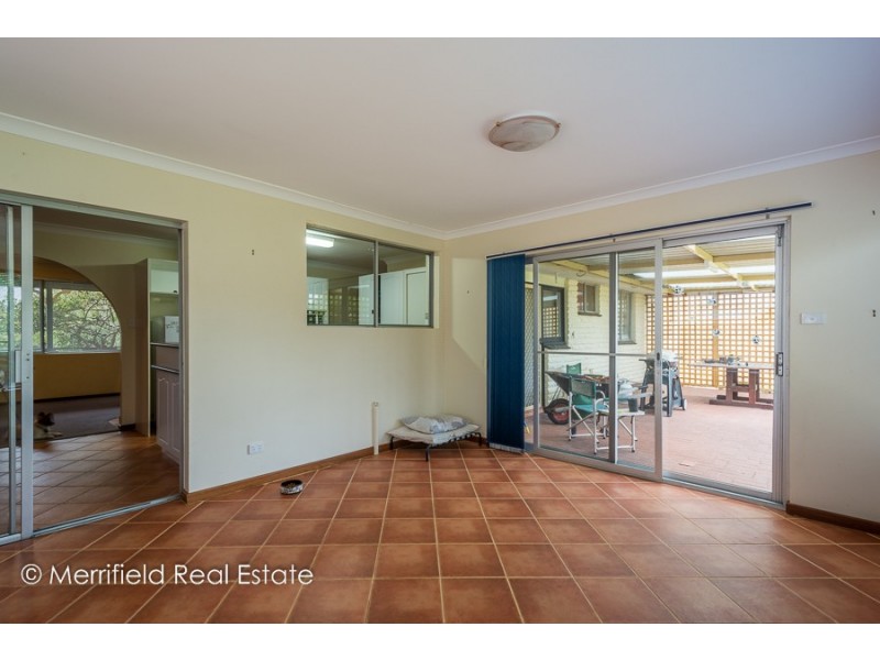 178 Bay View Drive, Little Grove WA 6330