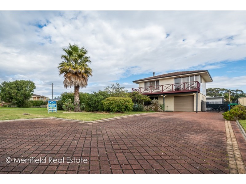 178 Bay View Drive, Little Grove WA 6330