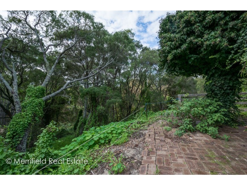 194 Frenchman Bay Road, Robinson WA 6330