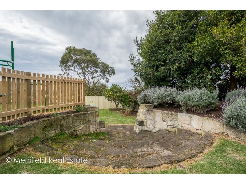 2 Durman Place, Mount Melville WA 6330