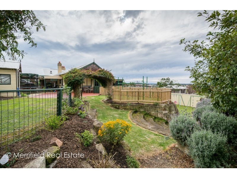 2 Durman Place, Mount Melville WA 6330