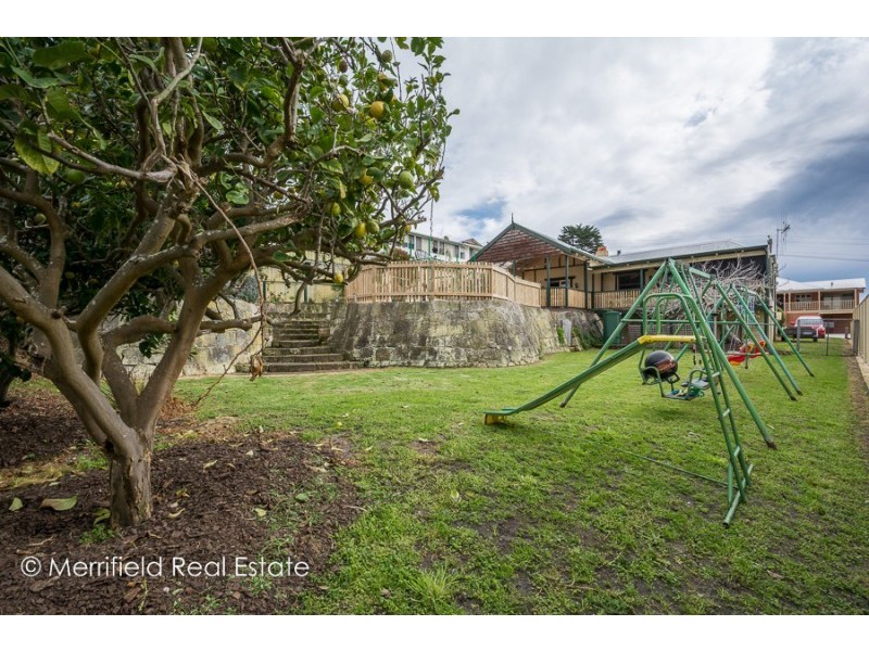 2 Durman Place, Mount Melville WA 6330