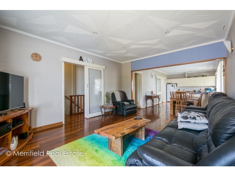 13 Victoria Street, Mount Melville WA 6330