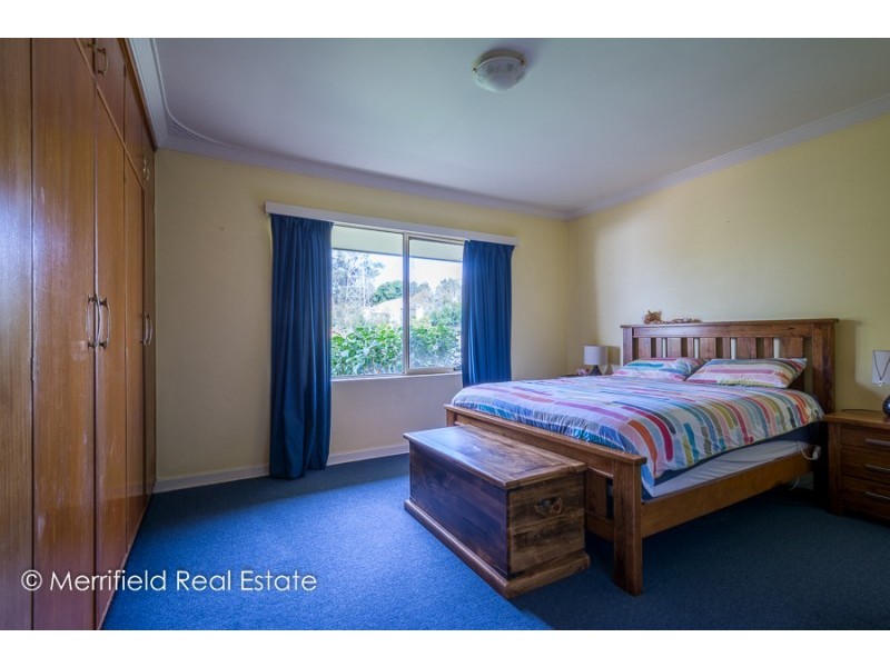 13 Victoria Street, Mount Melville WA 6330