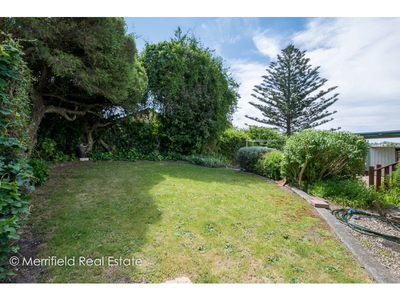 13 Victoria Street, Mount Melville WA 6330