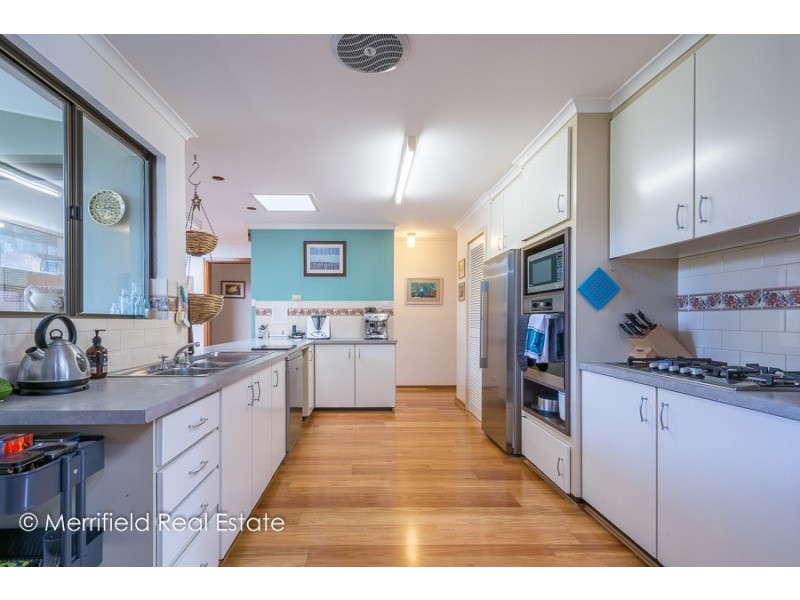 14 Grove Street West, Little Grove WA 6330