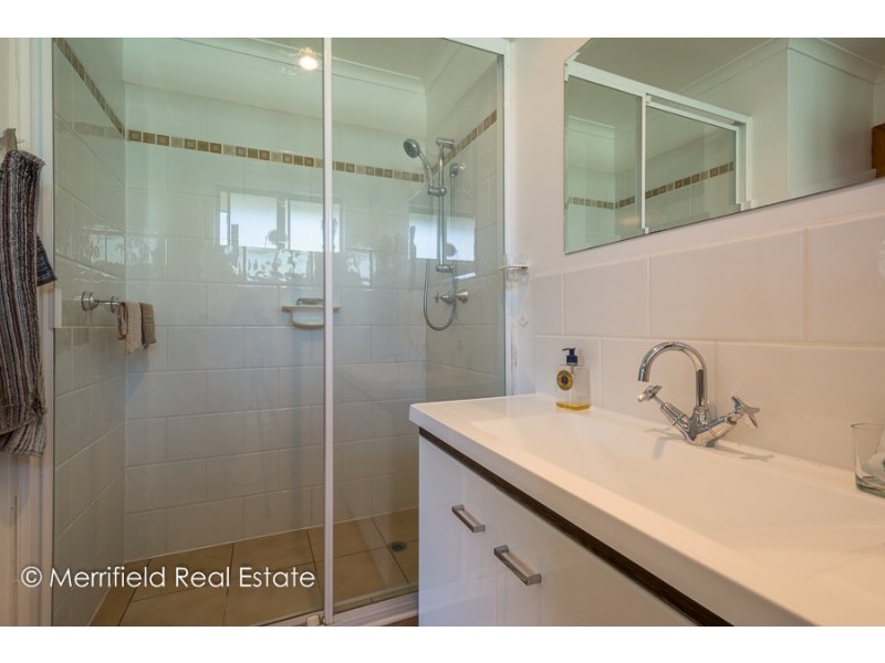 14 Grove Street West, Little Grove WA 6330